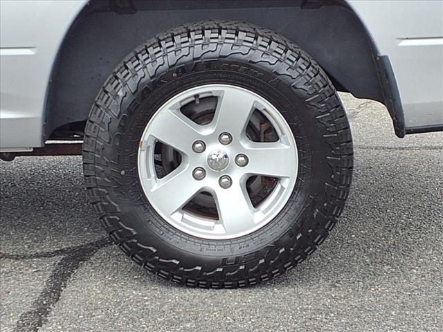 2011 RAM 1500 4X4 SLT 4DR