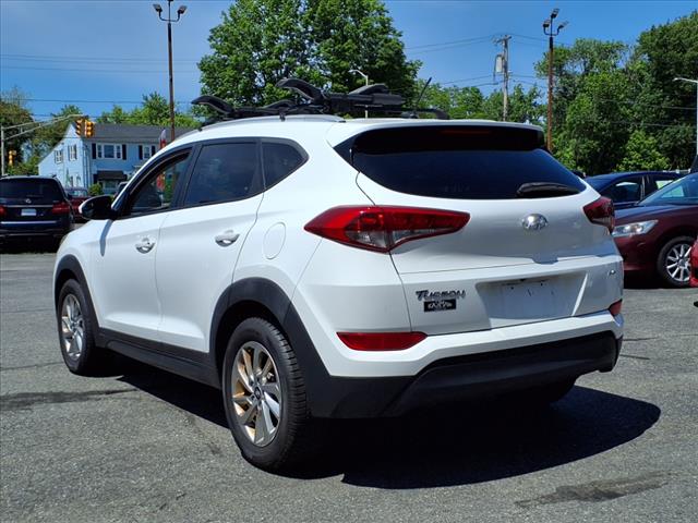 2016 Hyundai TUCSON SE