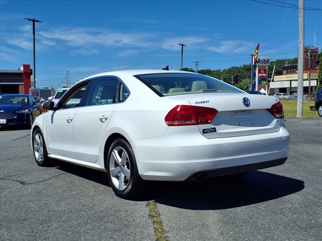 2012 Volkswagen Passat SE