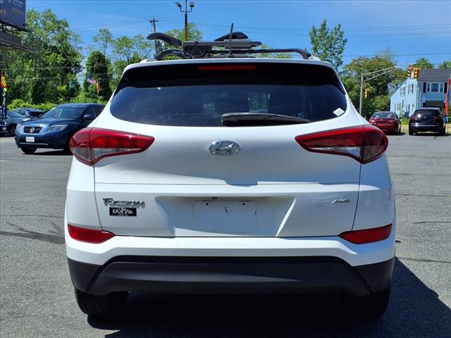 2016 Hyundai TUCSON SE