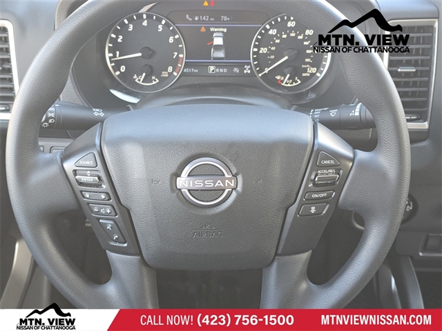 2024 Nissan Frontier SV