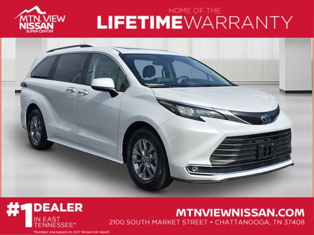 2024 Toyota Sienna XLE