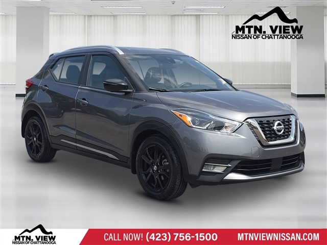 2020 Nissan Kicks SR