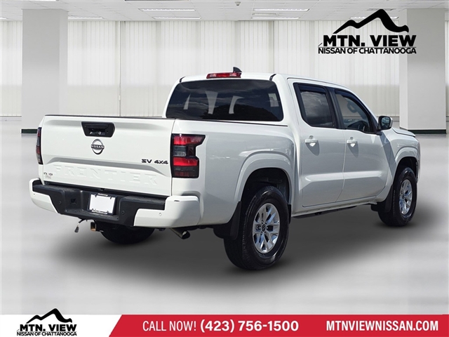 2024 Nissan Frontier SV
