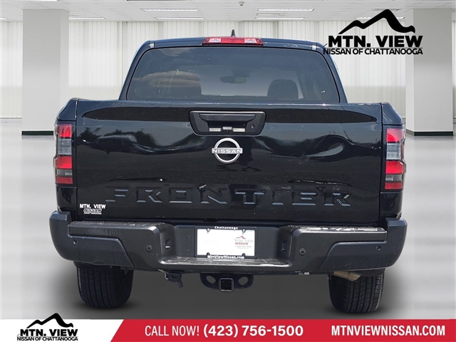 2023 Nissan Frontier S