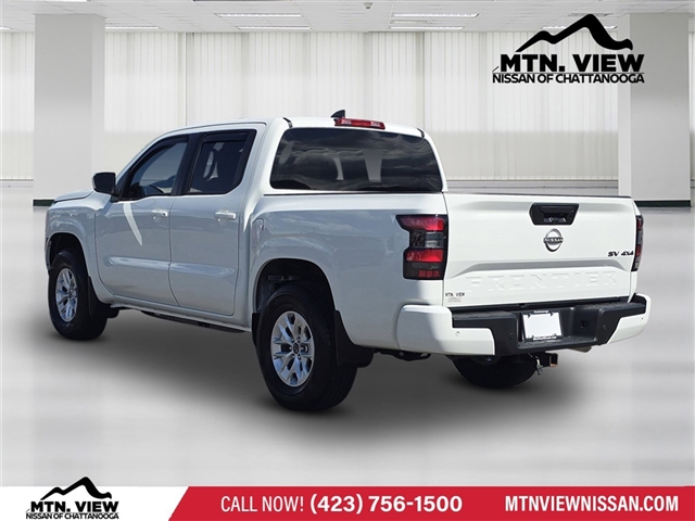 2024 Nissan Frontier SV