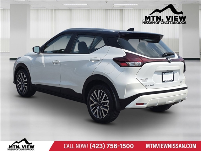 2022 Nissan Kicks SV