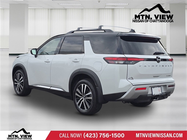 2025 Nissan Pathfinder Platinum