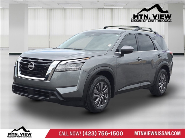 2022 Nissan Pathfinder SV