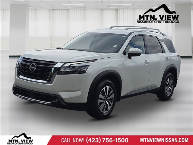 2022 Nissan Pathfinder SL
