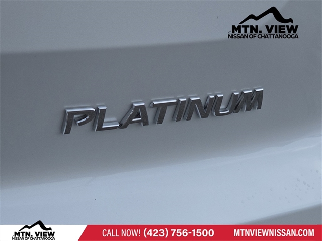 2025 Nissan Pathfinder Platinum