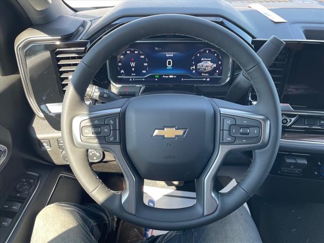 2025 Chevrolet Silverado 1500 LT - Photo 17