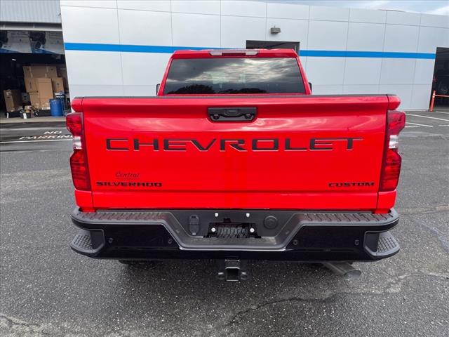 2025 Chevrolet Silverado 2500HD Custom - Photo 4