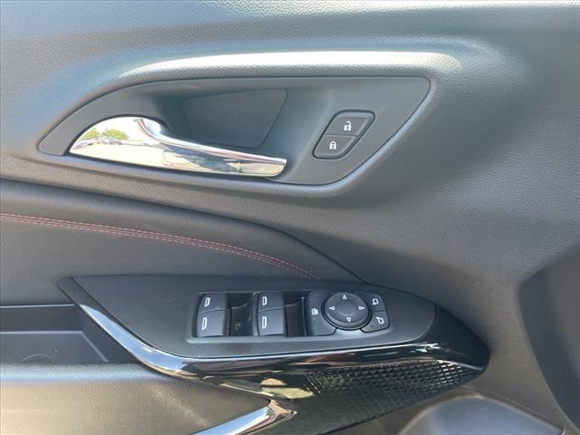 2025 Chevrolet Trax RS