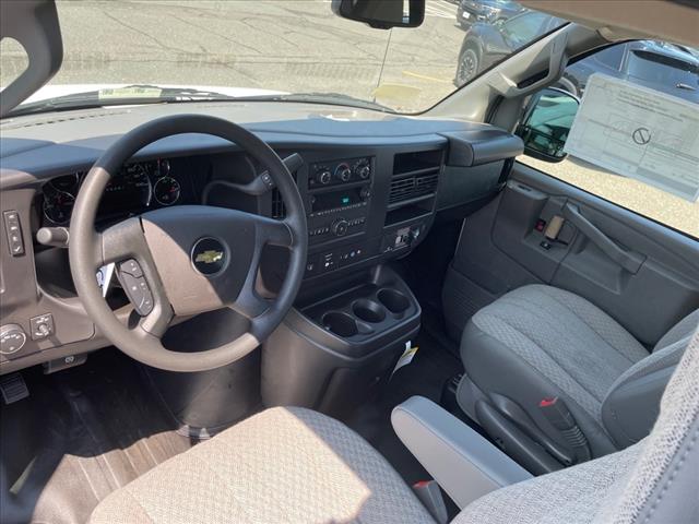 2025 Chevrolet Express 2500