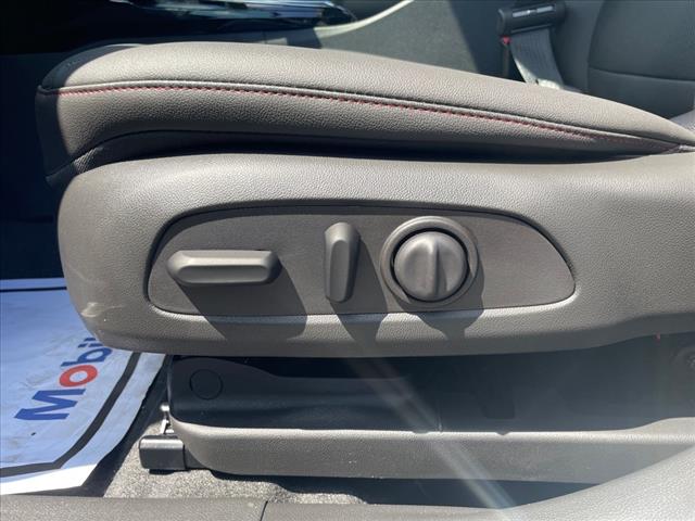 2025 Chevrolet Trax RS