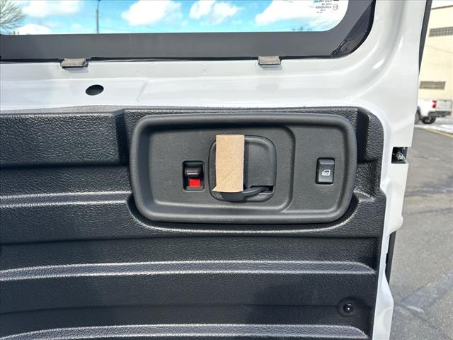 2025 Chevrolet Express 2500