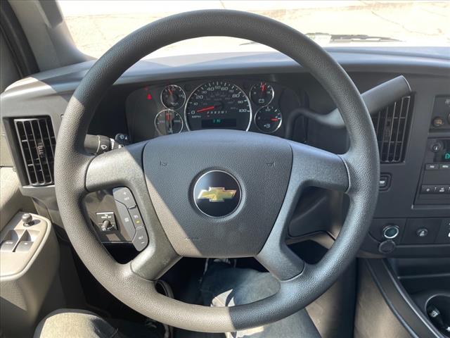 2025 Chevrolet Express 2500