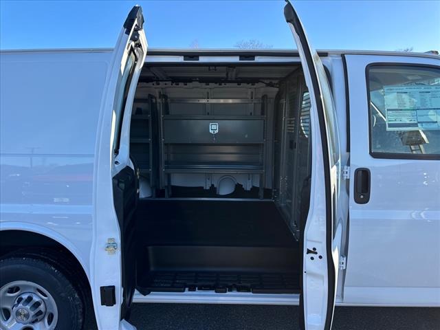 2024 Chevrolet Express 2500
