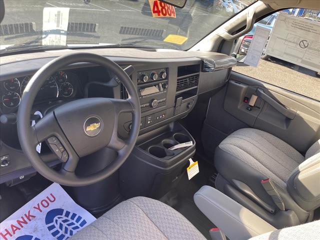 2025 Chevrolet Express 2500