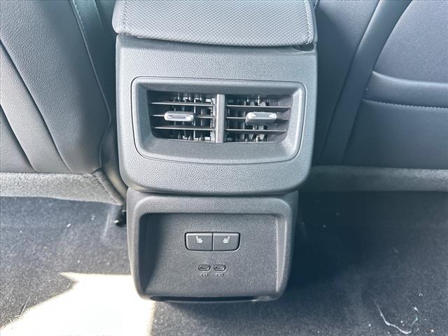 2025 Chevrolet Equinox EV LT2
