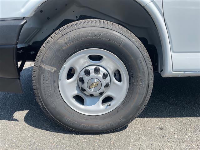 2025 Chevrolet Express 2500