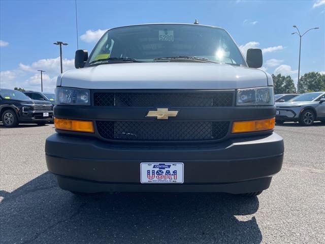 2025 Chevrolet Express 2500