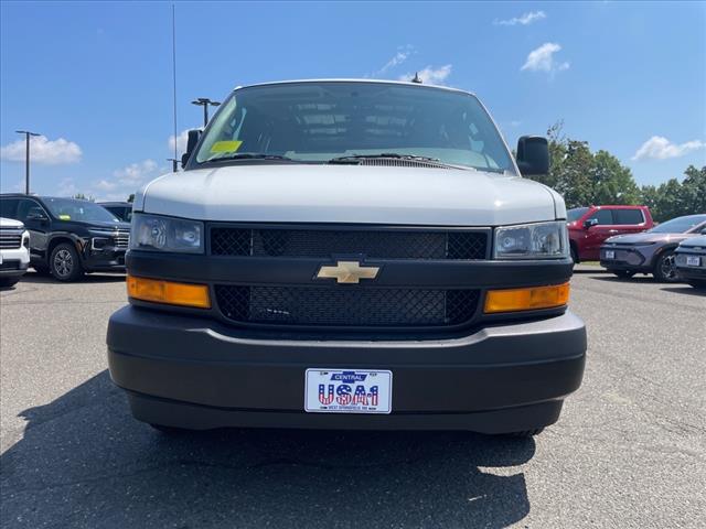 2025 Chevrolet Express 2500