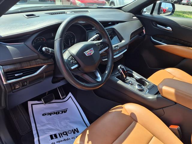 2023 Cadillac XT4 Sport