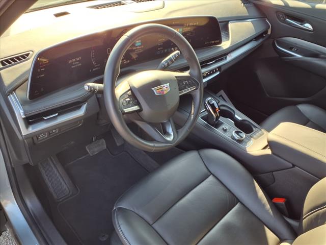 2024 Cadillac XT4 Premium Luxury