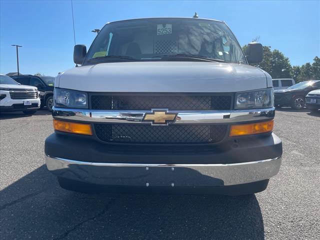 2025 Chevrolet Express 2500