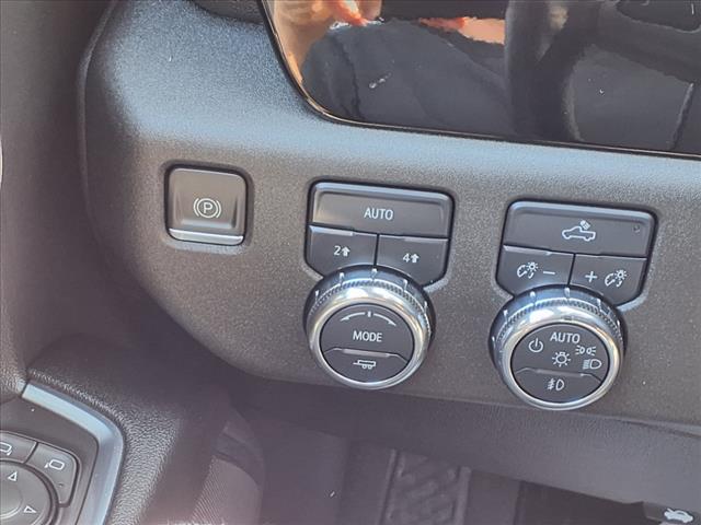 2023 GMC Sierra 1500 Elevation Standard