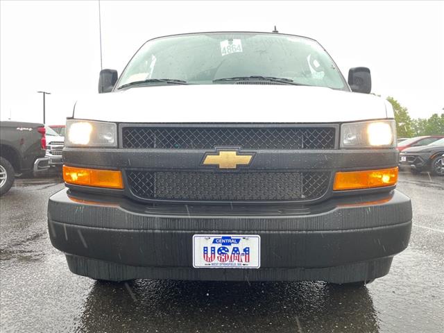 2024 Chevrolet Express 2500