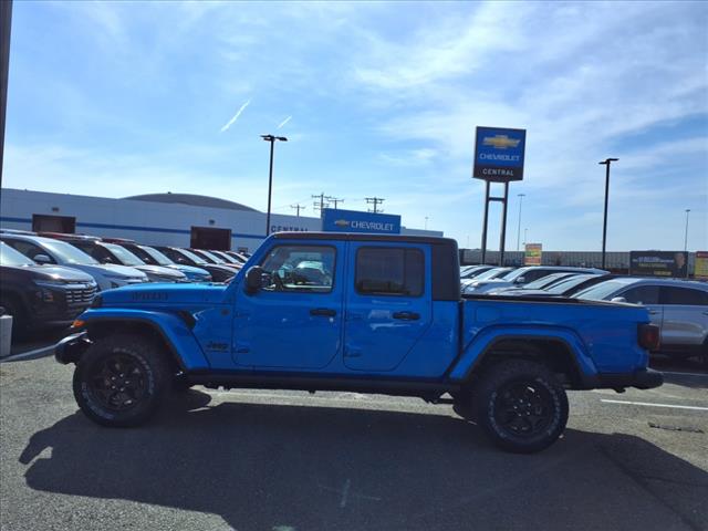 2022 Jeep Gladiator Willys