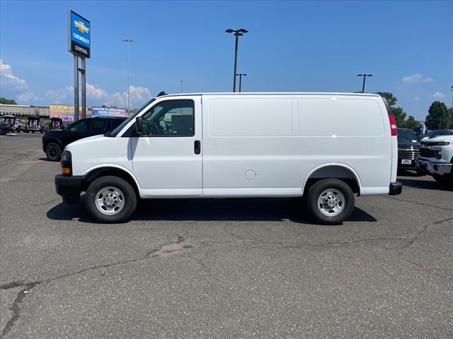2025 Chevrolet Express 2500