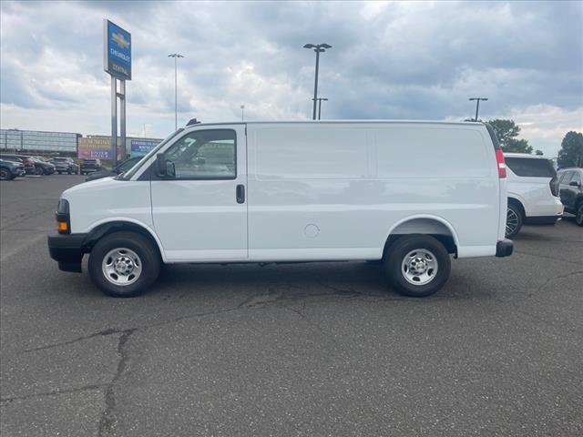 2025 Chevrolet Express 2500