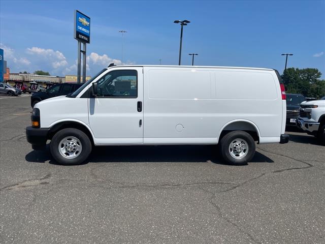 2025 Chevrolet Express 2500