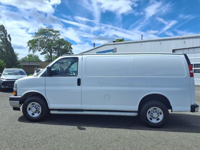 2023 Chevrolet Express 2500
