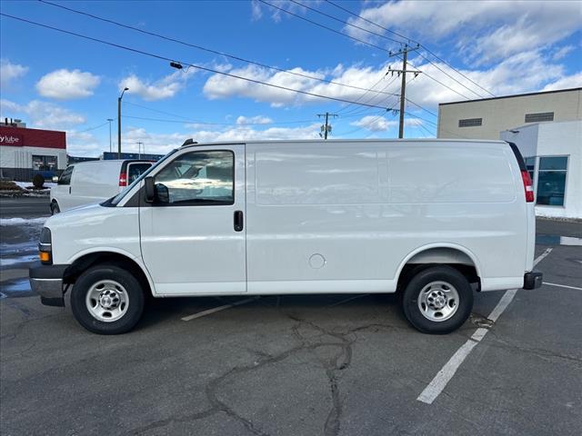 2025 Chevrolet Express 2500