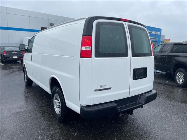 2024 Chevrolet Express 2500
