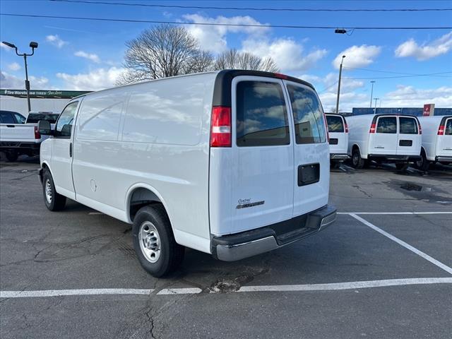 2025 Chevrolet Express 2500