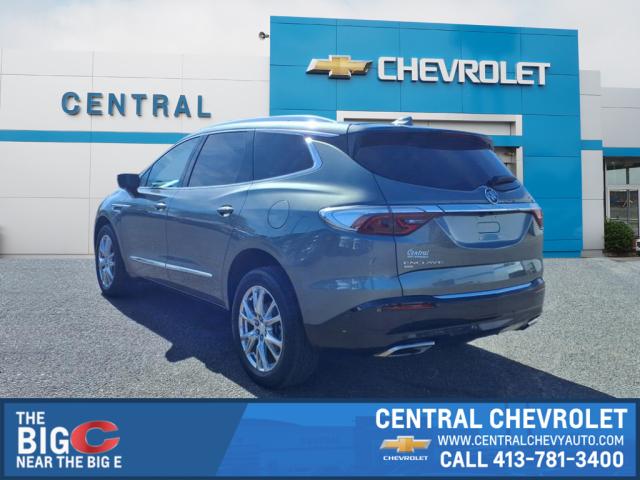 2022 Buick Enclave Essence