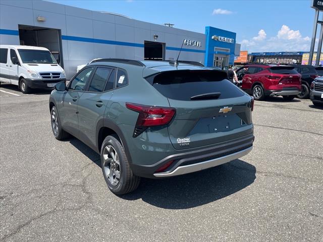 2025 Chevrolet Trax LT