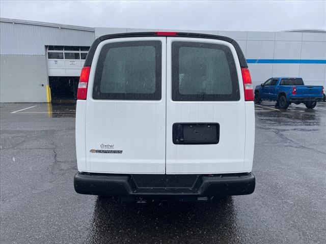 2024 Chevrolet Express 2500