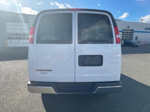 2025 Chevrolet Express 2500