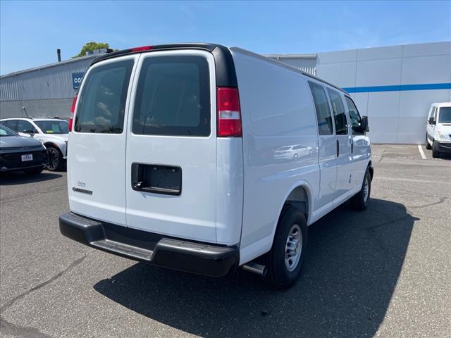 2025 Chevrolet Express 2500
