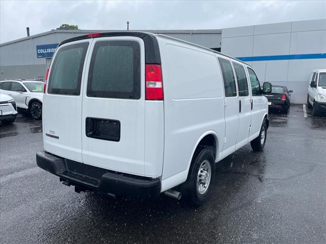 2024 Chevrolet Express 2500