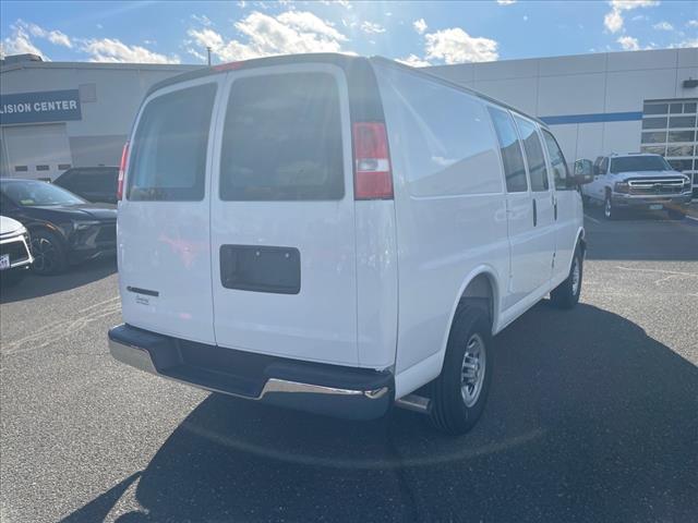 2025 Chevrolet Express 2500