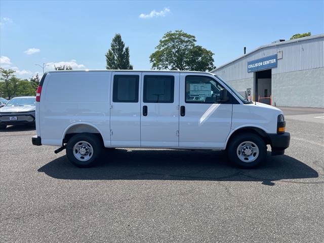 2025 Chevrolet Express 2500