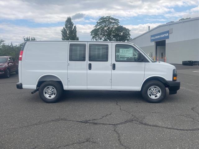 2025 Chevrolet Express 2500